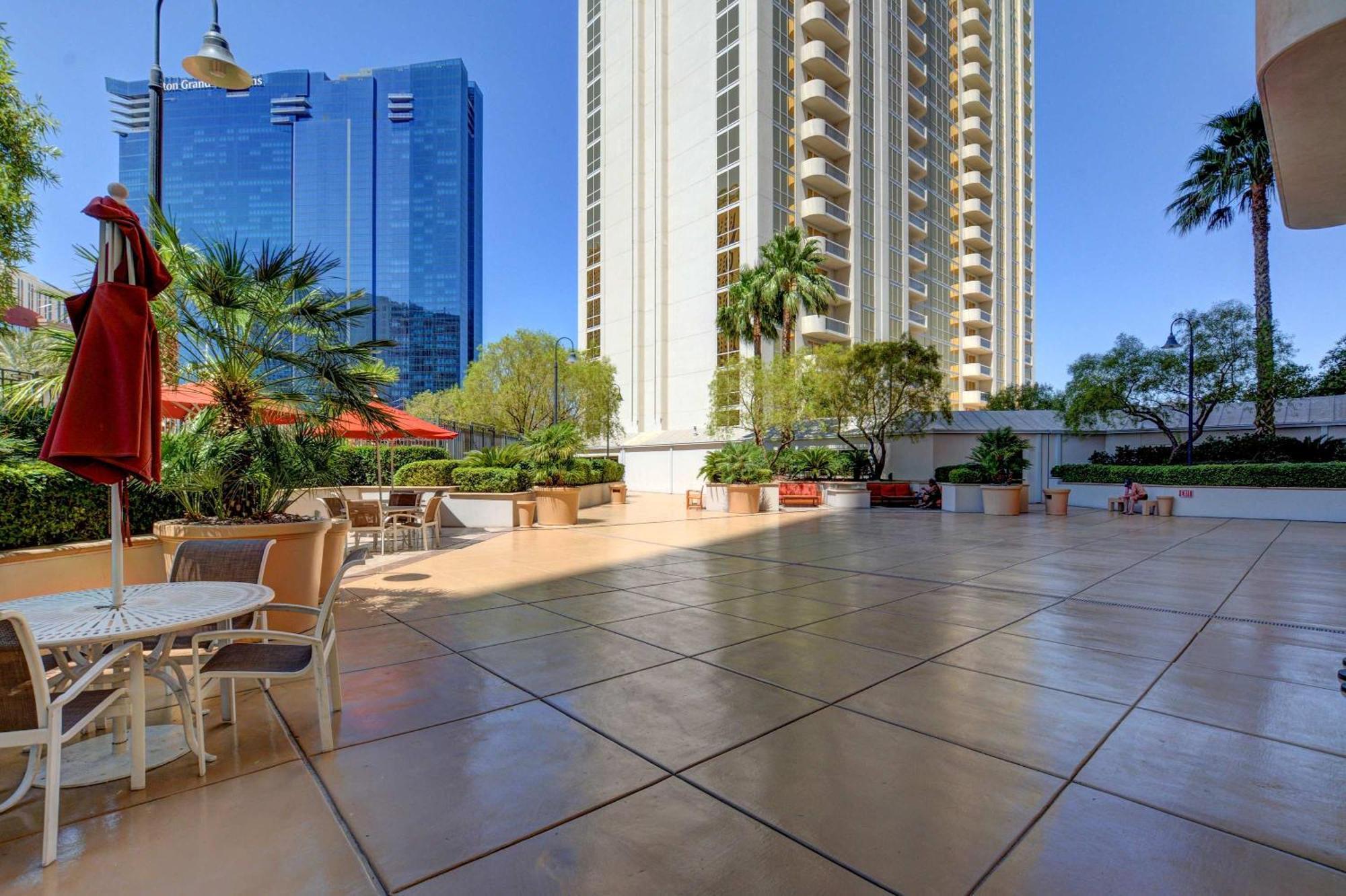Mgm Signature-25-611 Strip View Jacuzzi Studio Las Vegas Exterior photo
